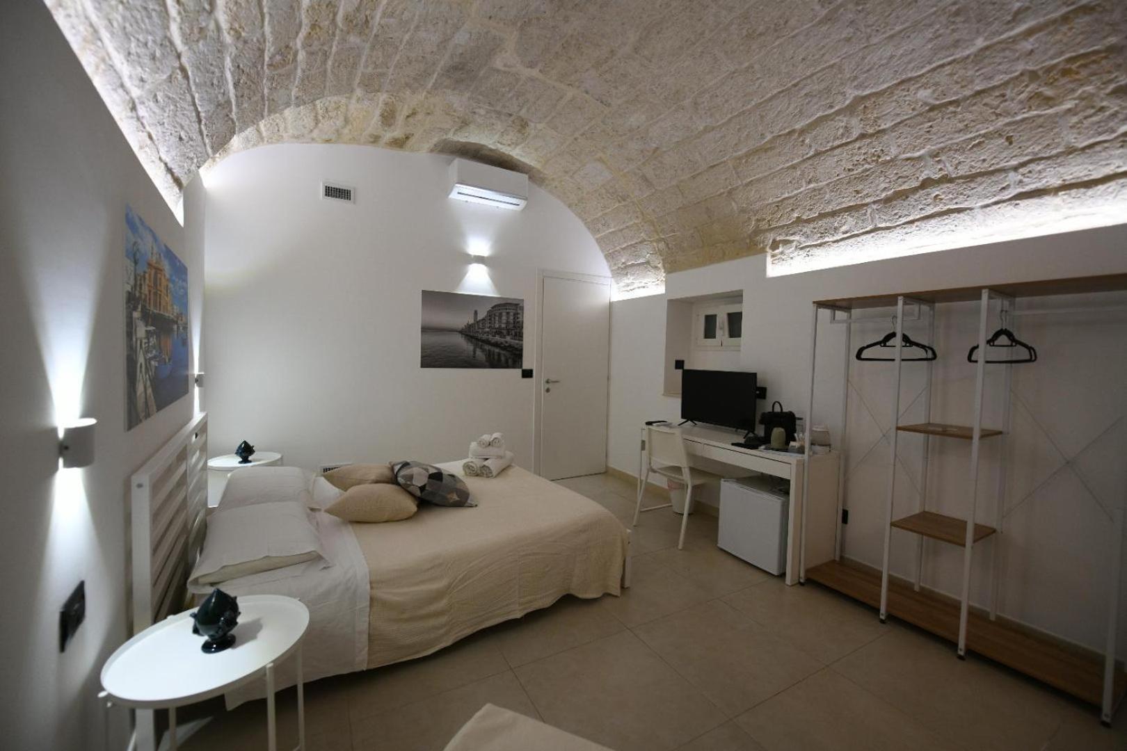Al Guiscardo 8 Bed and Breakfast Bari Exteriör bild