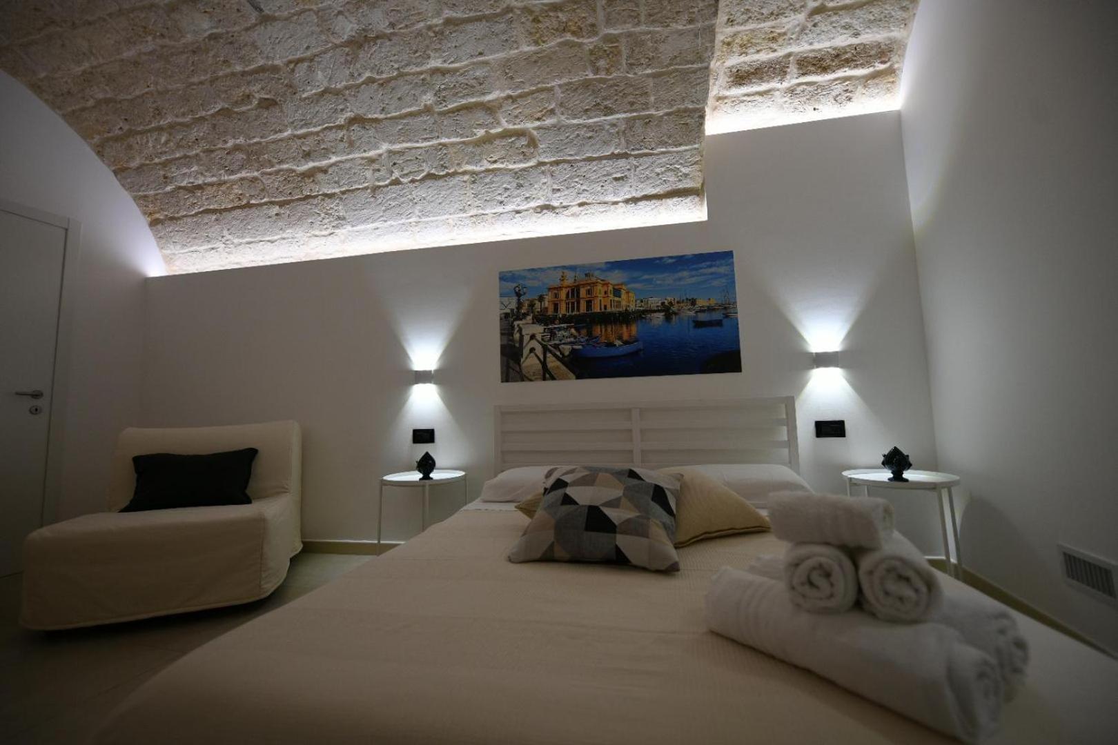 Al Guiscardo 8 Bed and Breakfast Bari Exteriör bild