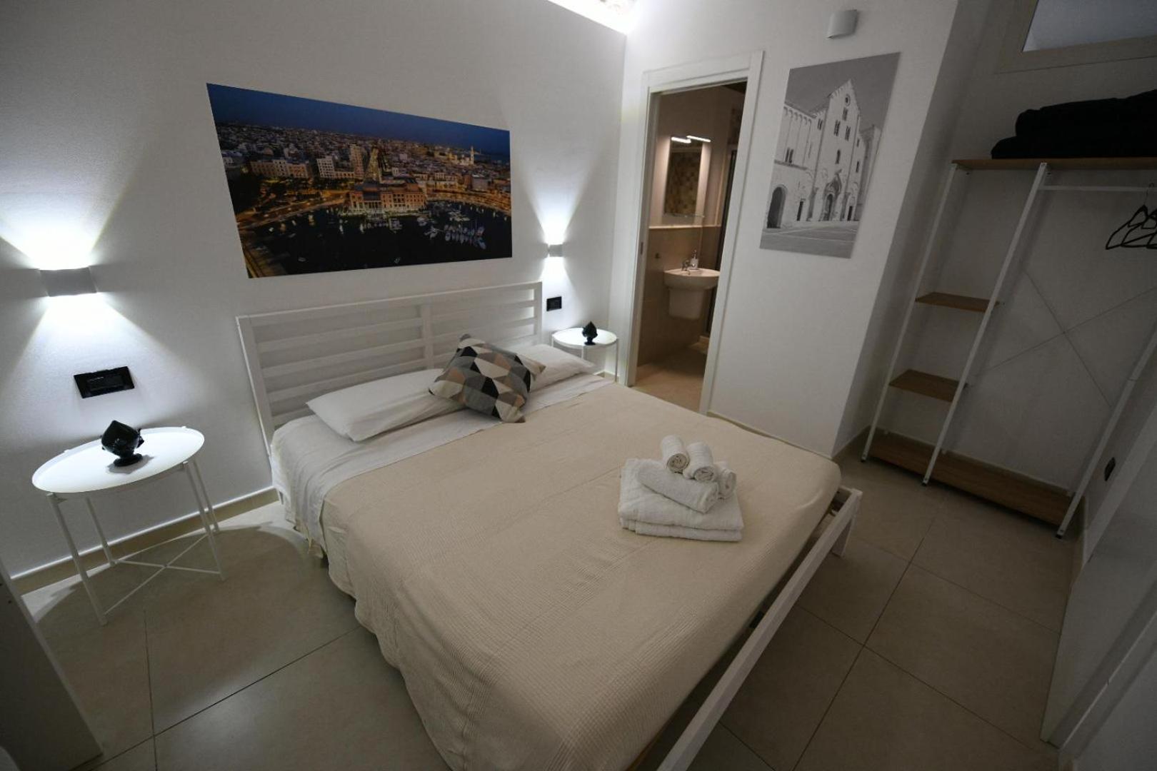 Al Guiscardo 8 Bed and Breakfast Bari Exteriör bild